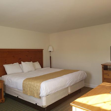 Town & Country Inn Seekonk Exteriör bild
