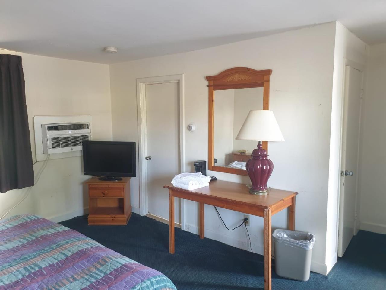 Town & Country Inn Seekonk Exteriör bild