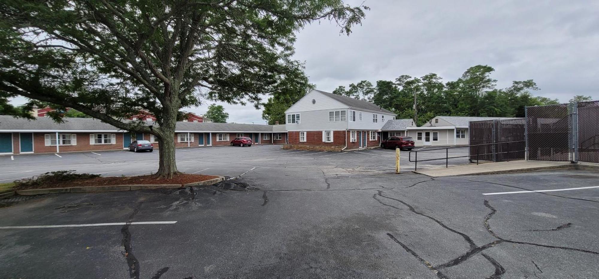Town & Country Inn Seekonk Exteriör bild